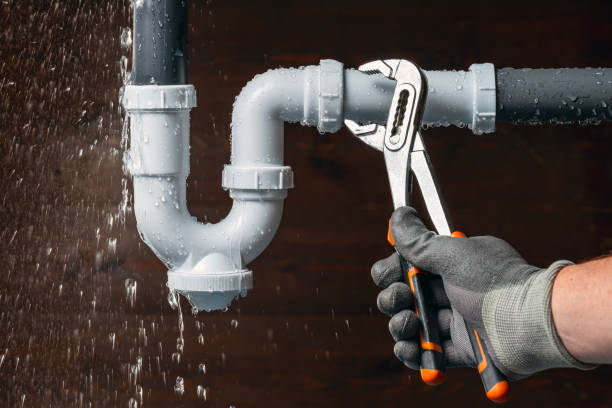 Professional Leak Detection technician working in Russell, MA